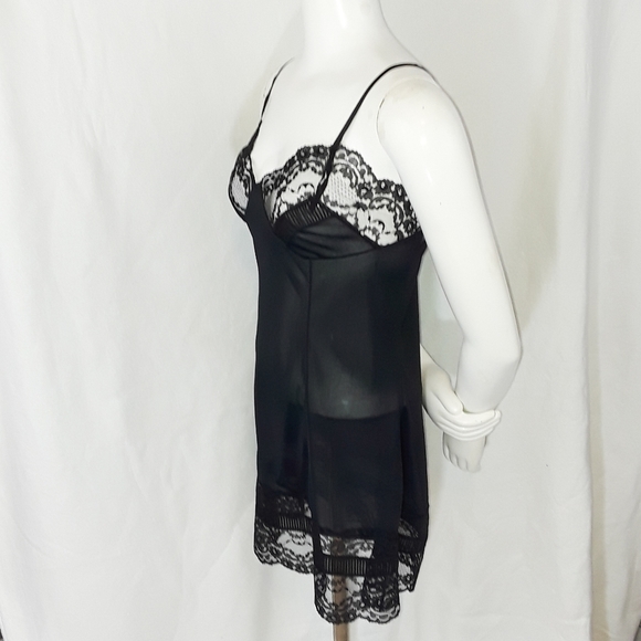 Vtg Solid Black Chantilly Lace Pleated Trim Slip M - Picture 6 of 11